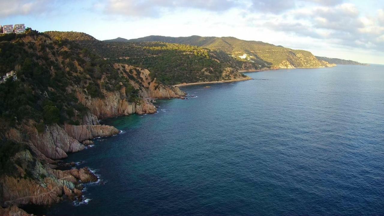 Апартаменты Cala Salions, Chalana I Жирона Экстерьер фото